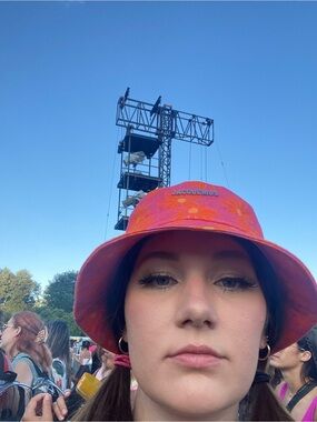 Jacquemus orange-pink floral bucket hat